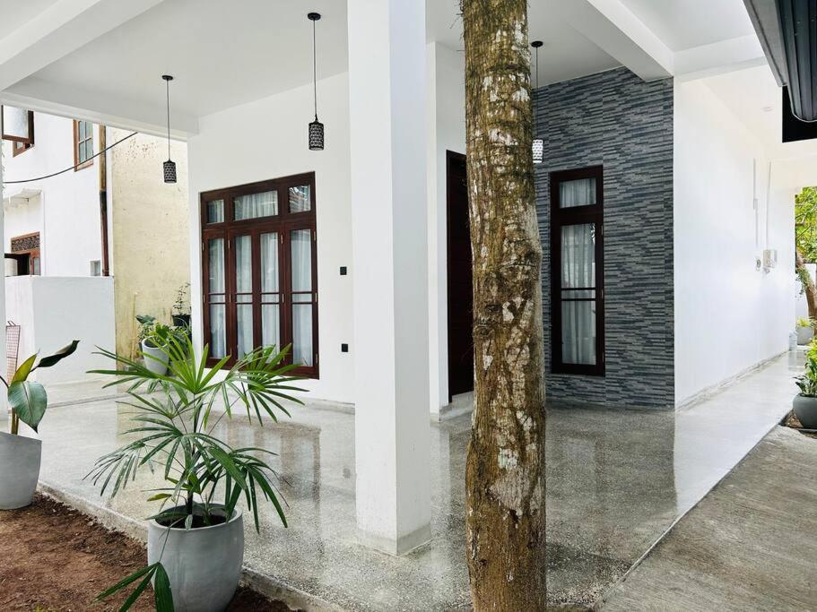 The Palazzo - Weligama Apartment Exterior photo